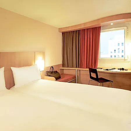 Ibis Lisboa 2* シントラ