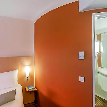 Ibis Lisboa 호텔 2*
