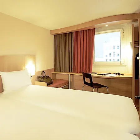 Ibis Lisboa Отель