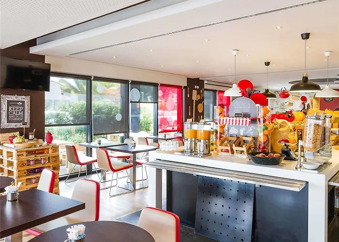 Ibis Lisboa Hotel 2*