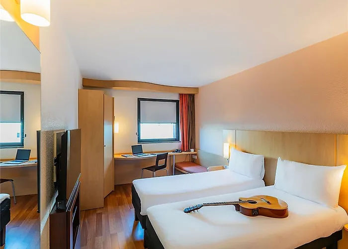 Ibis Lisboa 2*