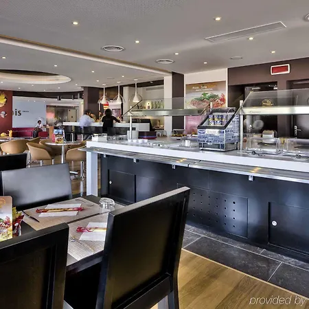 Ibis Lisboa Отель